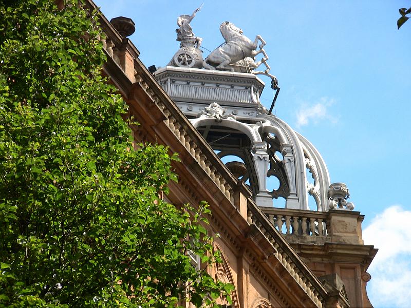 IMG_0401.jpg - GLORIOUS BUILDING TOP