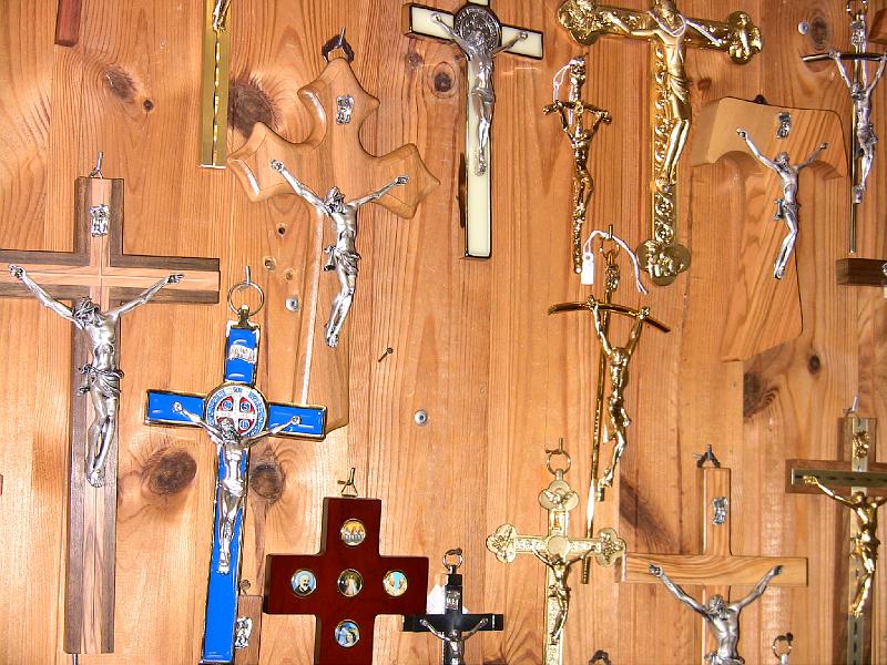 IMG_0485.jpg - VATICAN GIFT SHOP