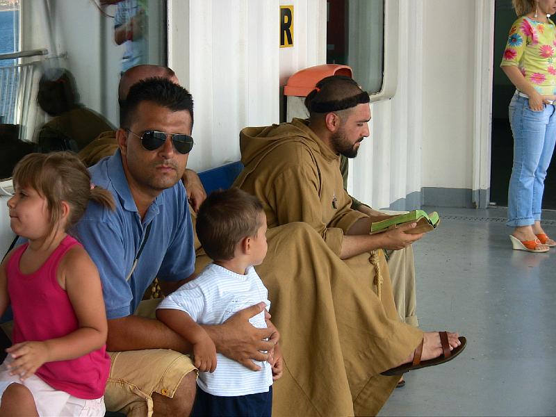 IMG_0582.jpg - FERRY BOAT PASSANGERS