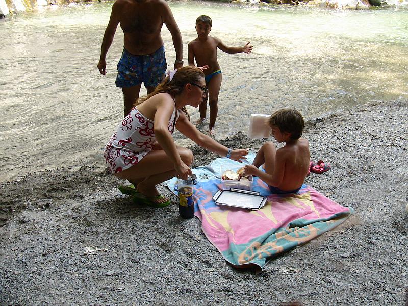 IMG_0617.jpg - GIRL ON BLANKET