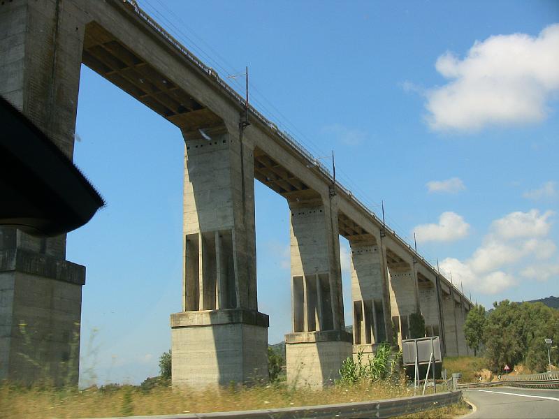 IMG_0843.jpg - ON THE ROAD TO CALABRIA