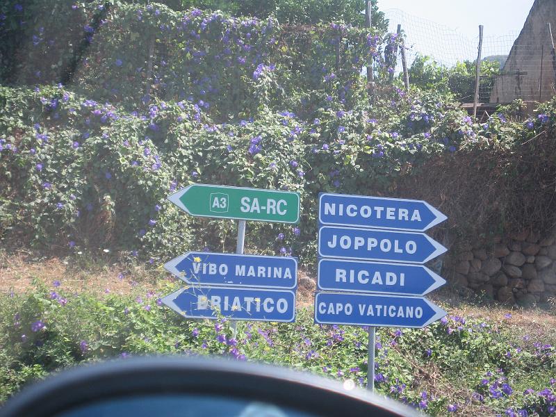 Italy51.jpg - ON THE ROAD