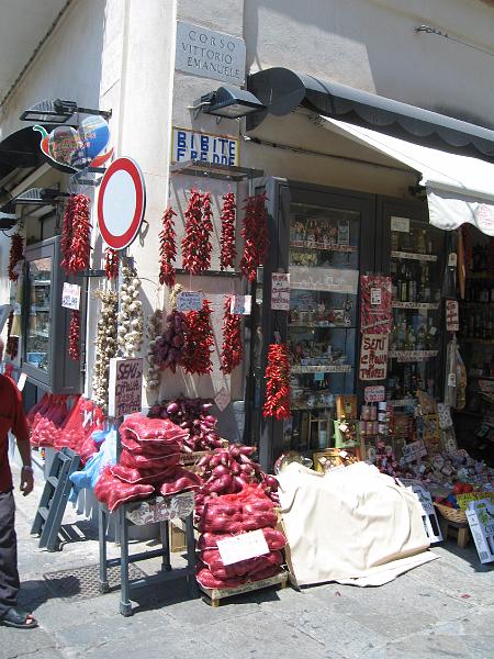 Italy95.jpg - ONION SHOP - TROPEA